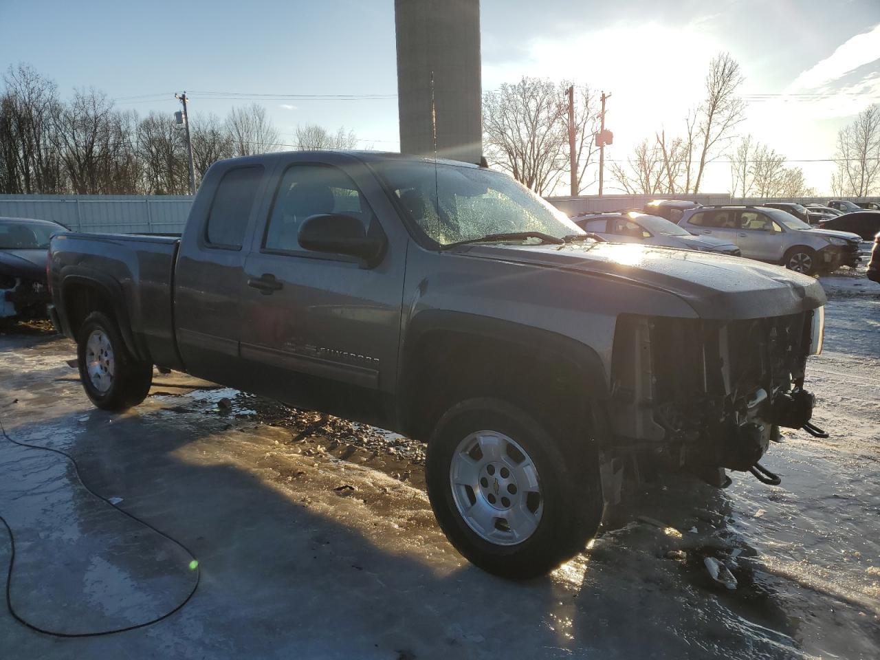 2013 CHEVROLET SILVERADO - Image 4