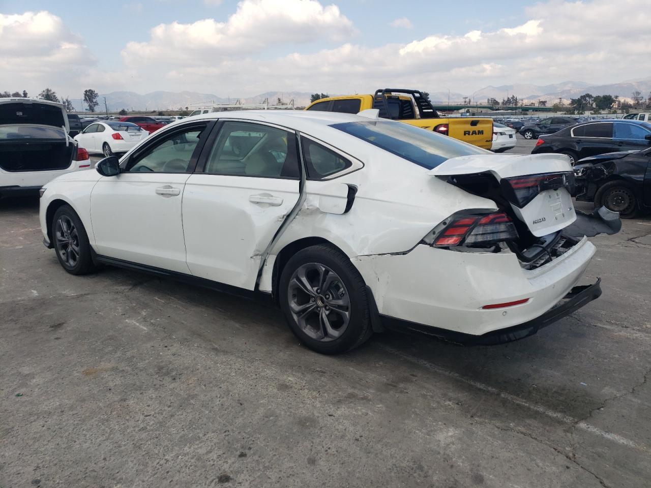 2024 HONDA ACCORD HYB - Image 2