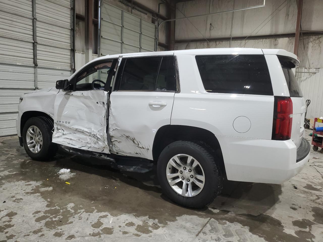 2019 CHEVROLET TAHOE K150 - Фото 2