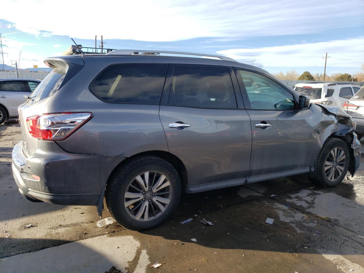 2017 NISSAN PATHFINDER - Image 3