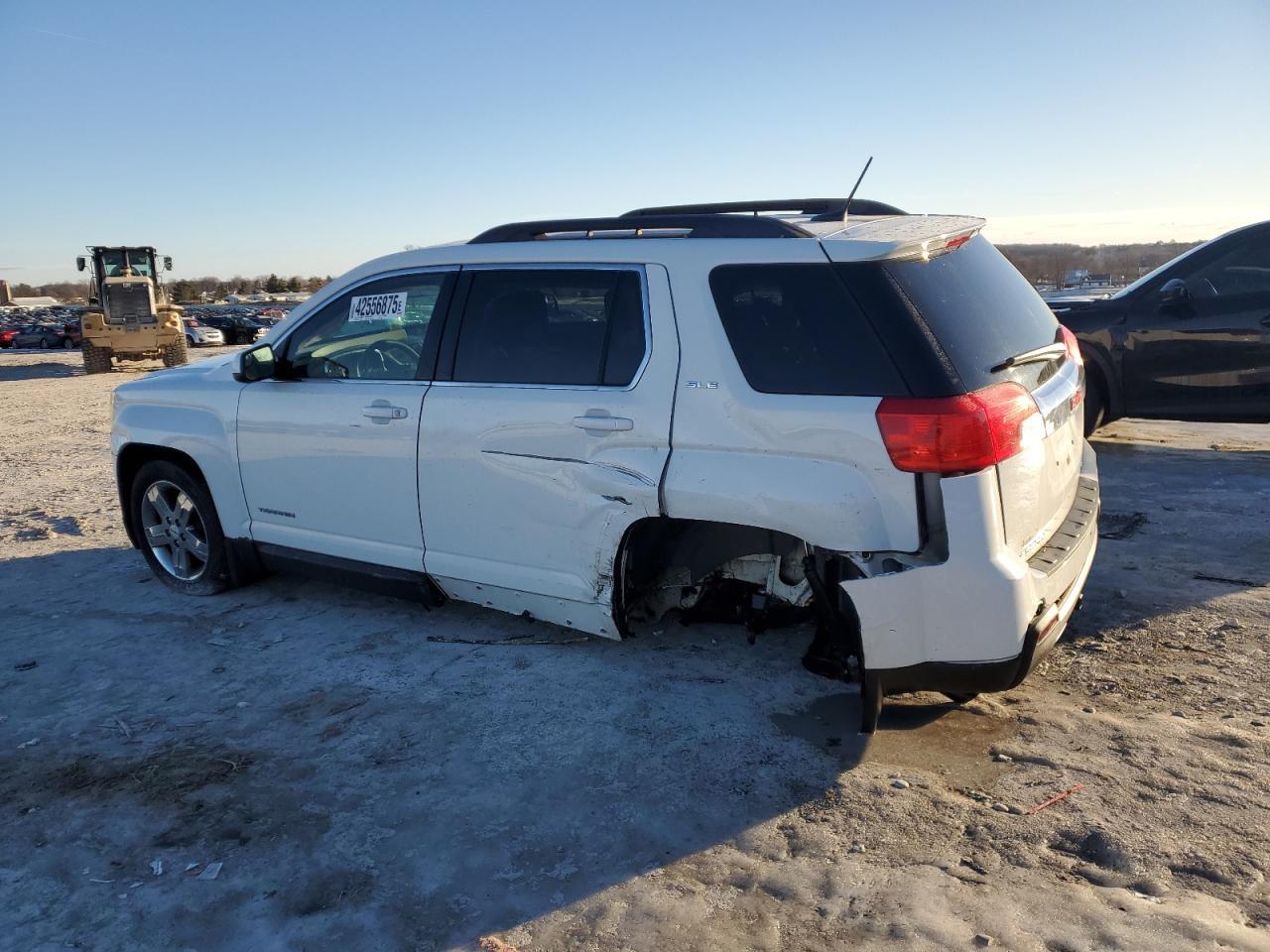 2013 GMC TERRAIN SL - Image 2