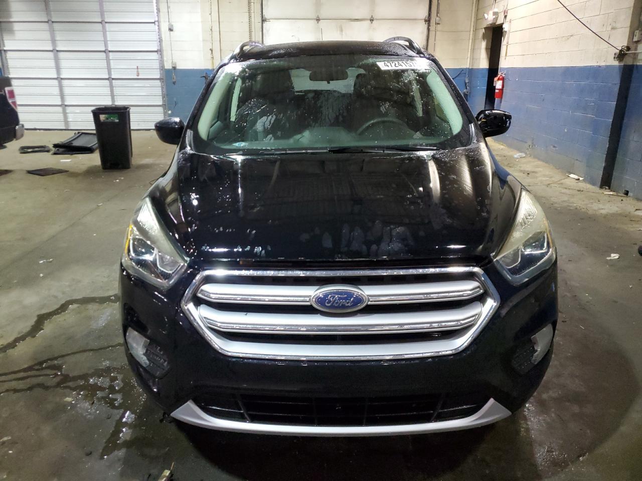 2017 FORD ESCAPE SE - Фото 5