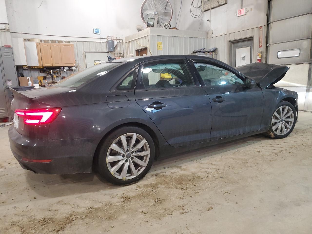 2017 AUDI A4 PREMIUM - Фото 3
