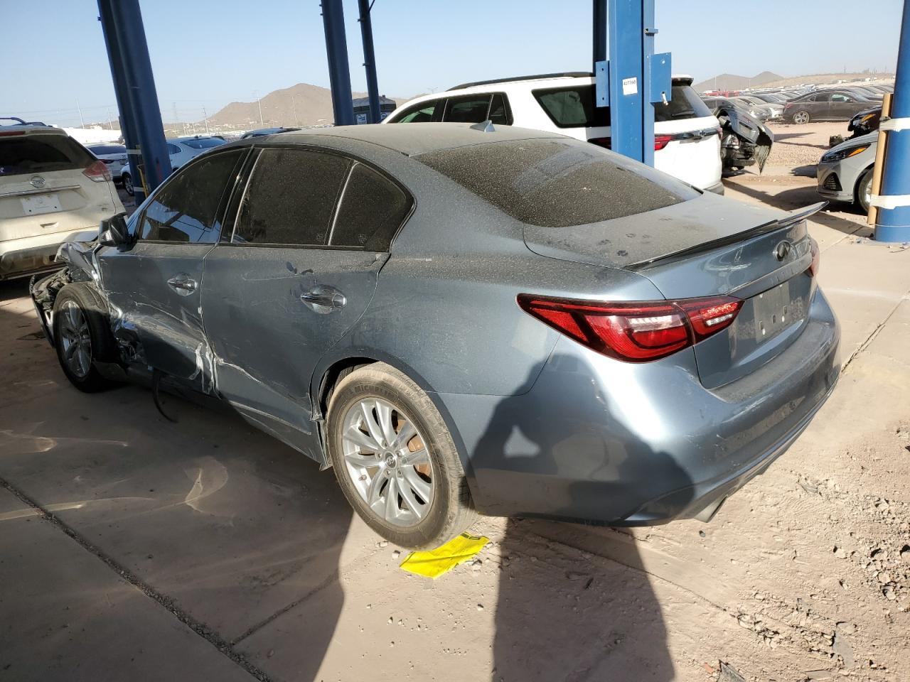 2018 INFINITI Q50 LUXE - Фото 2