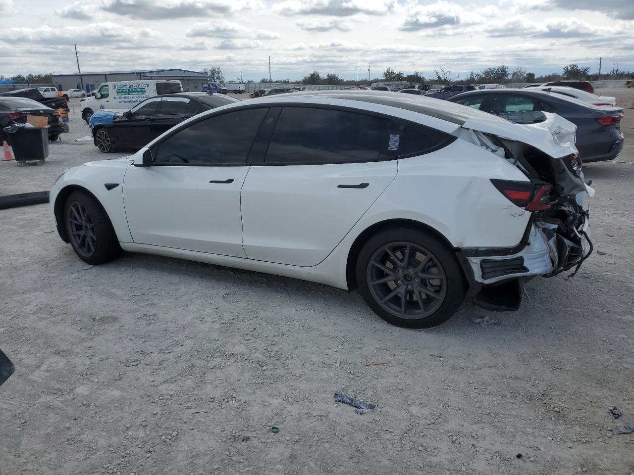 2023 TESLA MODEL 3 - Image 2