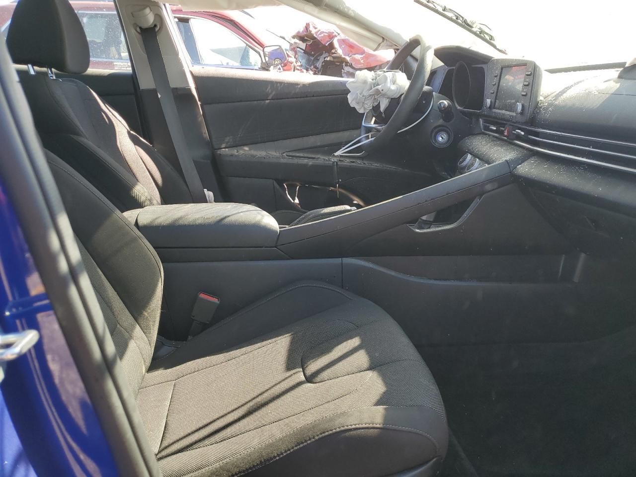 2022 HYUNDAI ELANTRA SE - Фото 7