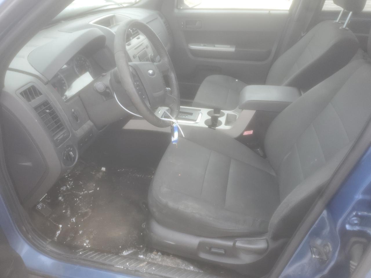 2010 FORD ESCAPE XLT - Image 7