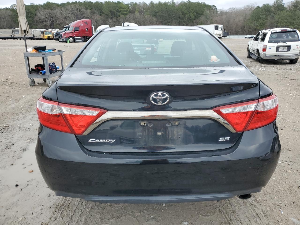 2016 TOYOTA CAMRY LE - Фото 6