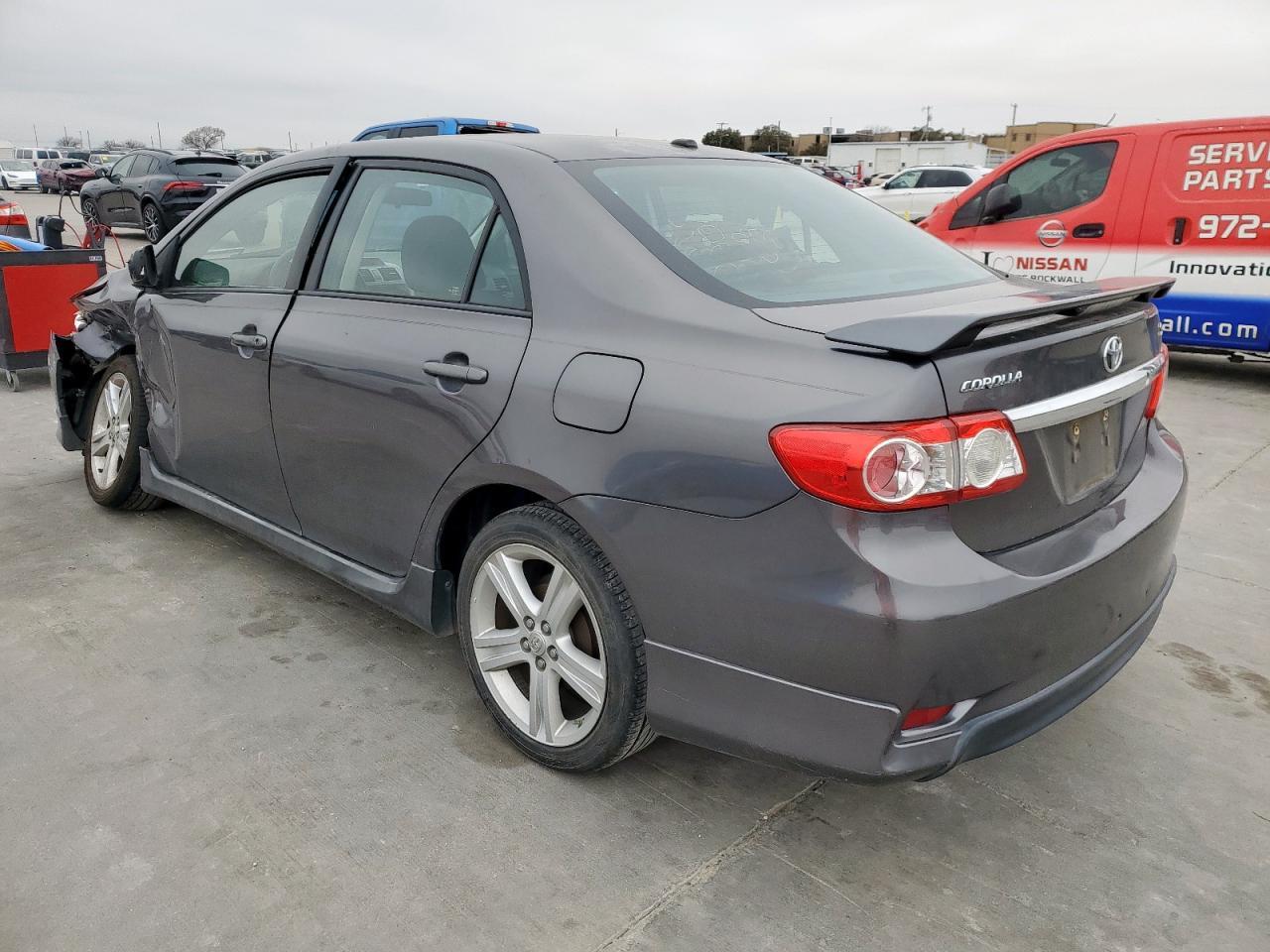 2013 TOYOTA COROLLA BA - Фото 2
