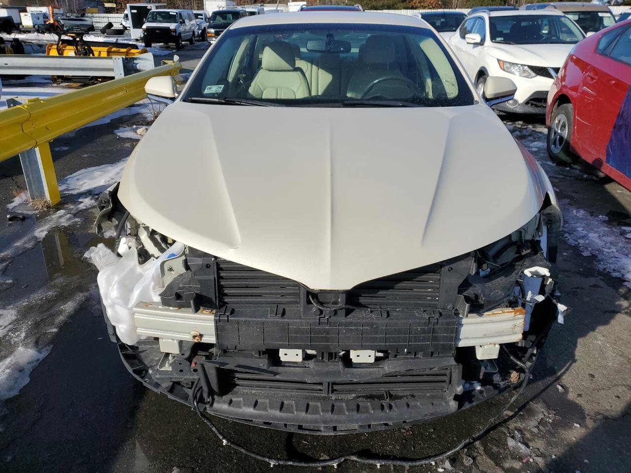 2014 LINCOLN MKZ HYBRID - Фото 5