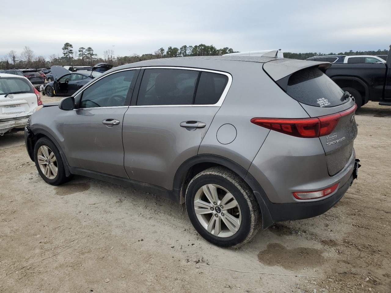2017 KIA SPORTAGE L - Image 2