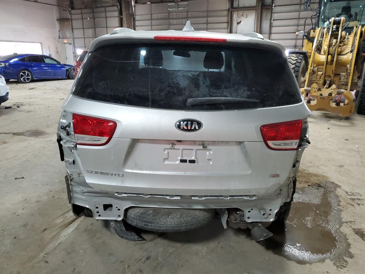 2016 KIA SORENTO LX - Image 6