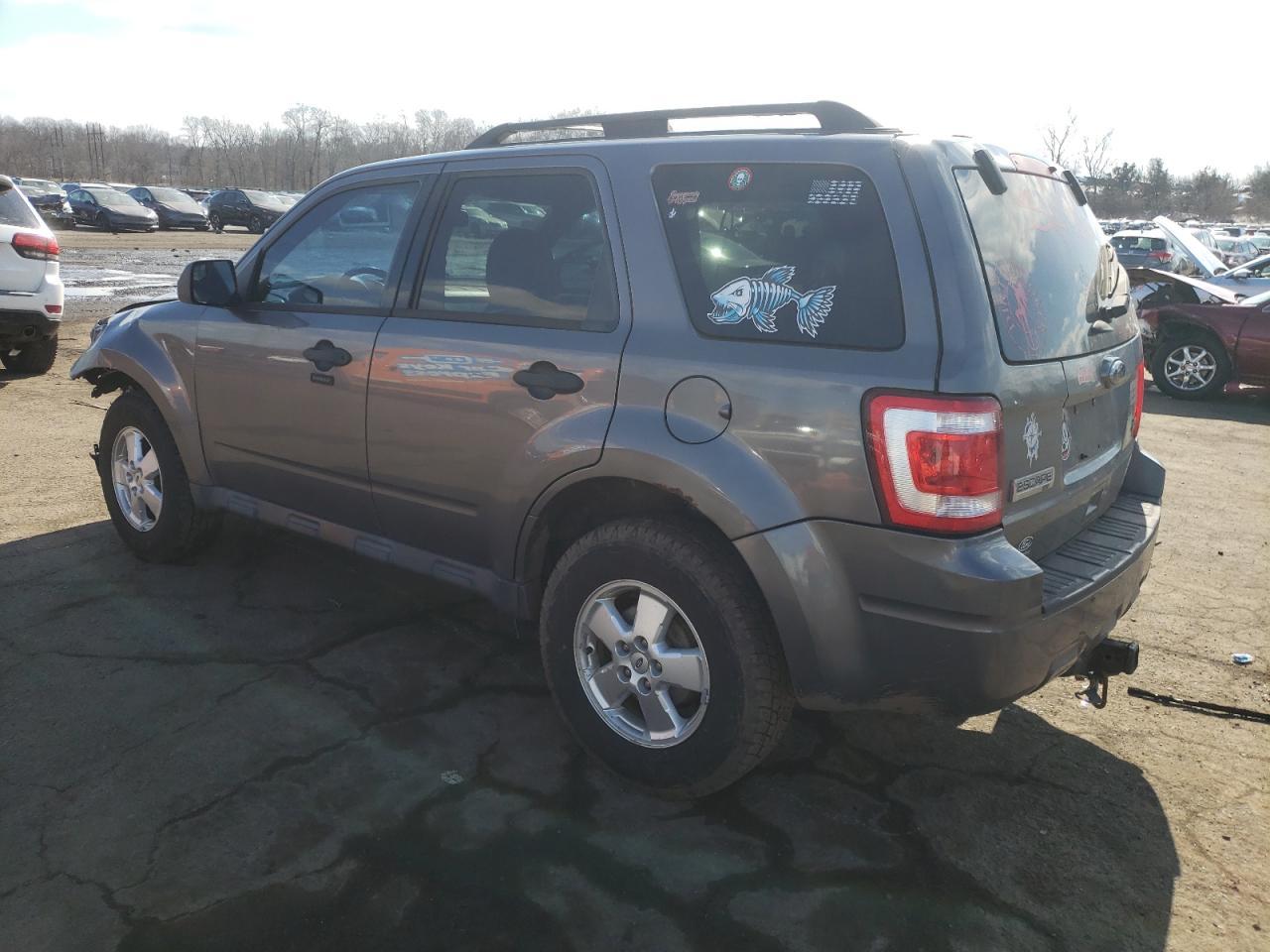 2012 FORD ESCAPE XLT - Image 2