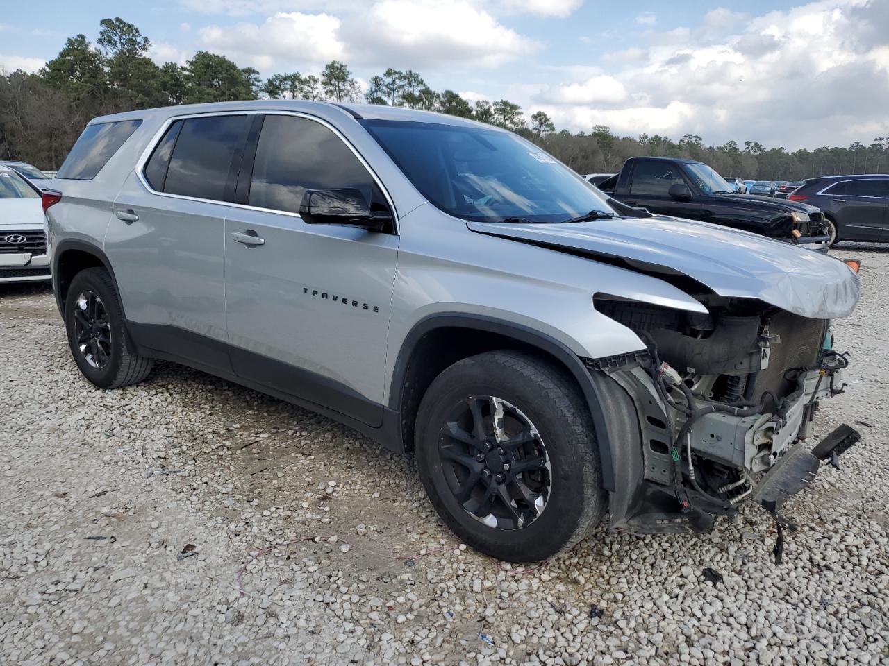 2018 CHEVROLET TRAVERSE L - Фото 4