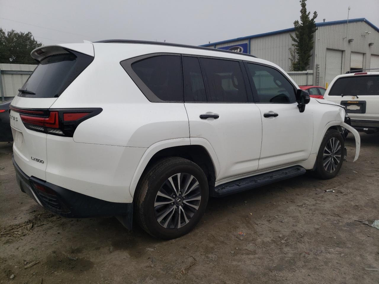 2023 LEXUS LX 600 BAS - Image 3