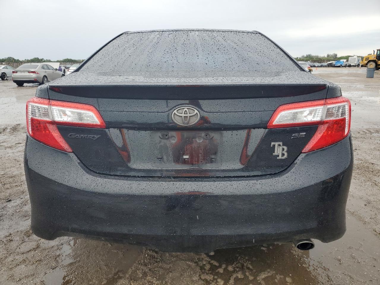 2014 TOYOTA CAMRY L - Image 6