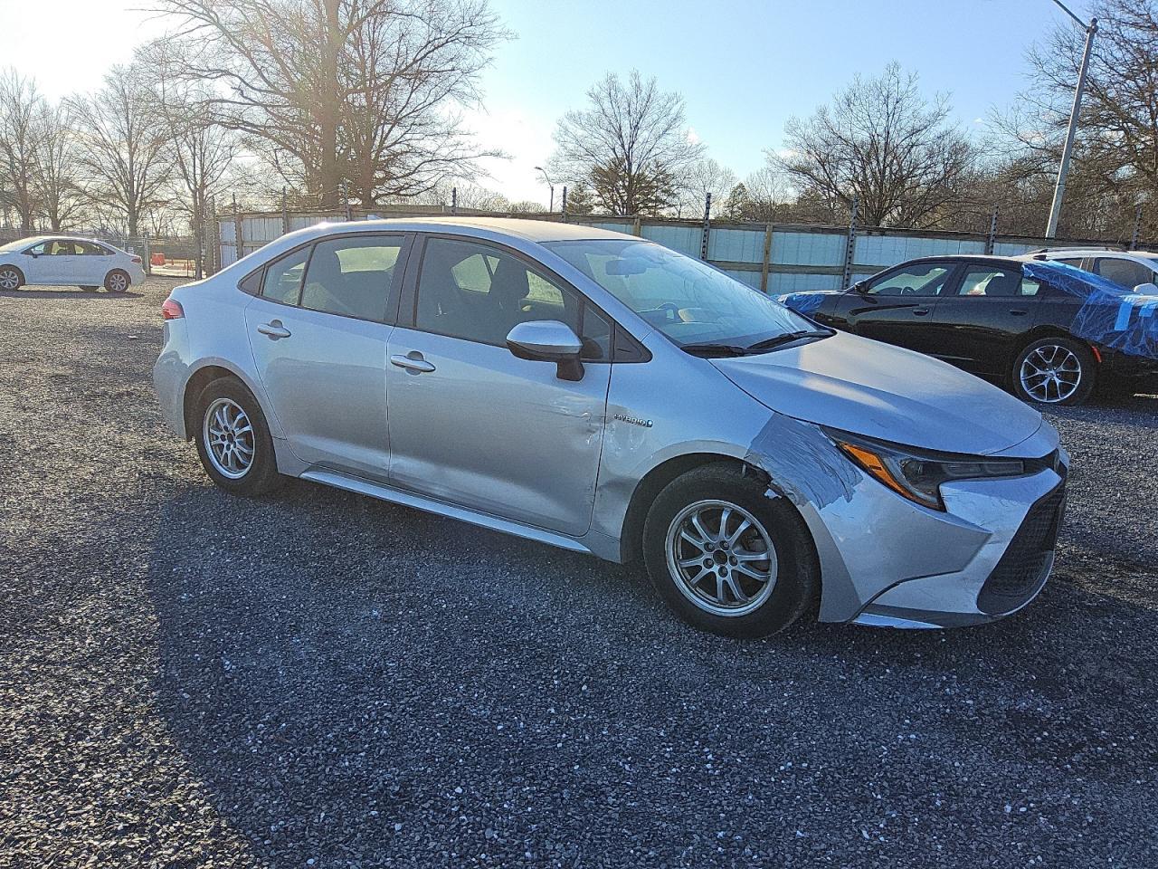 2021 TOYOTA COROLLA LE - Фото 4