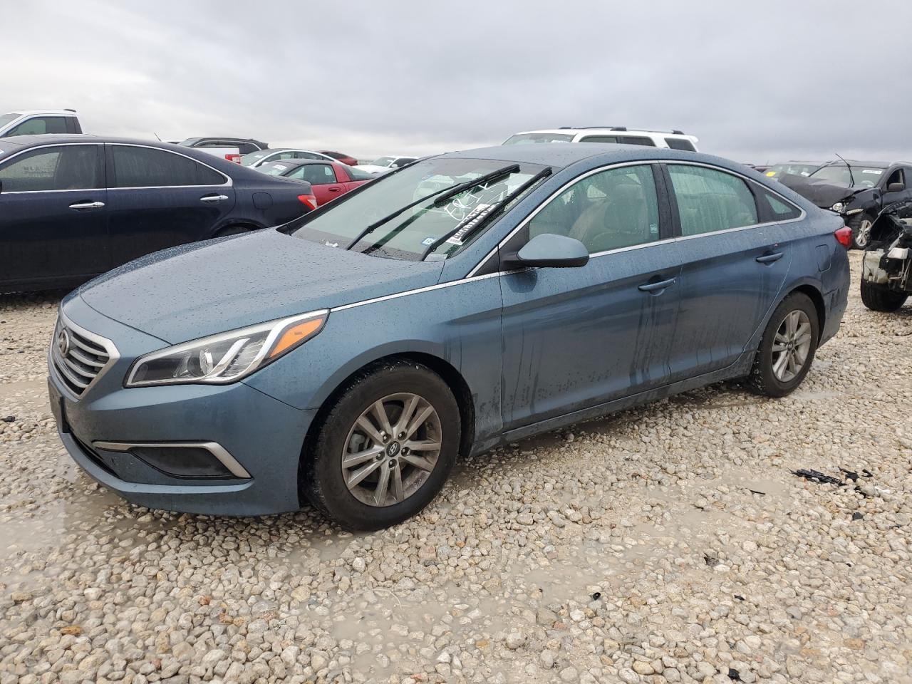 2017 HYUNDAI SONATA SE