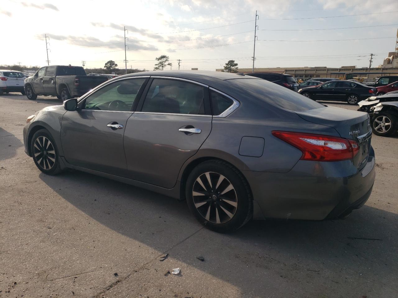 2017 NISSAN ALTIMA 2.5 - Image 2