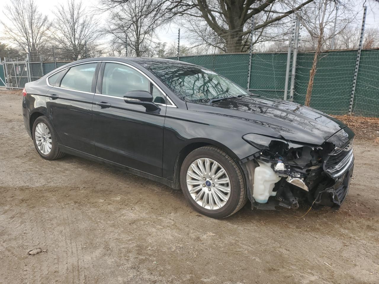 2013 FORD FUSION SE - Image 4