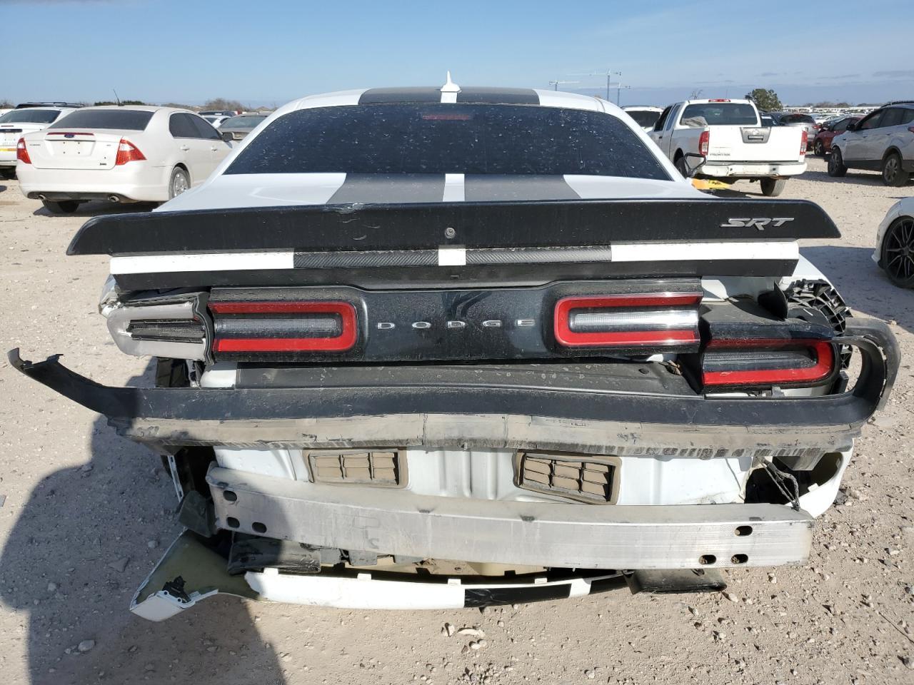 2016 DODGE CHALLENGER - Image 6