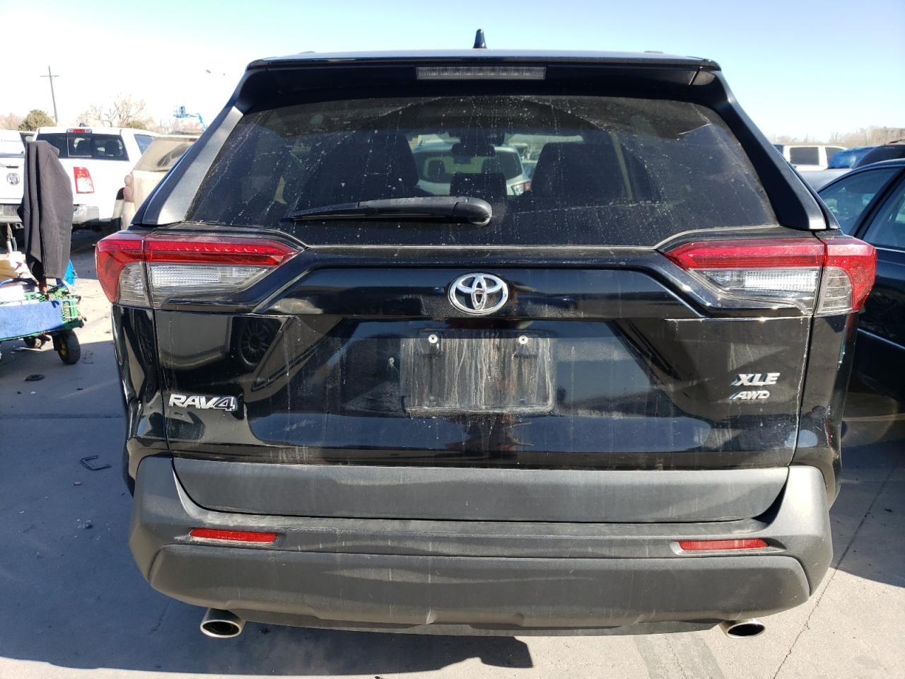 2019 TOYOTA RAV4 XLE P - Image 6