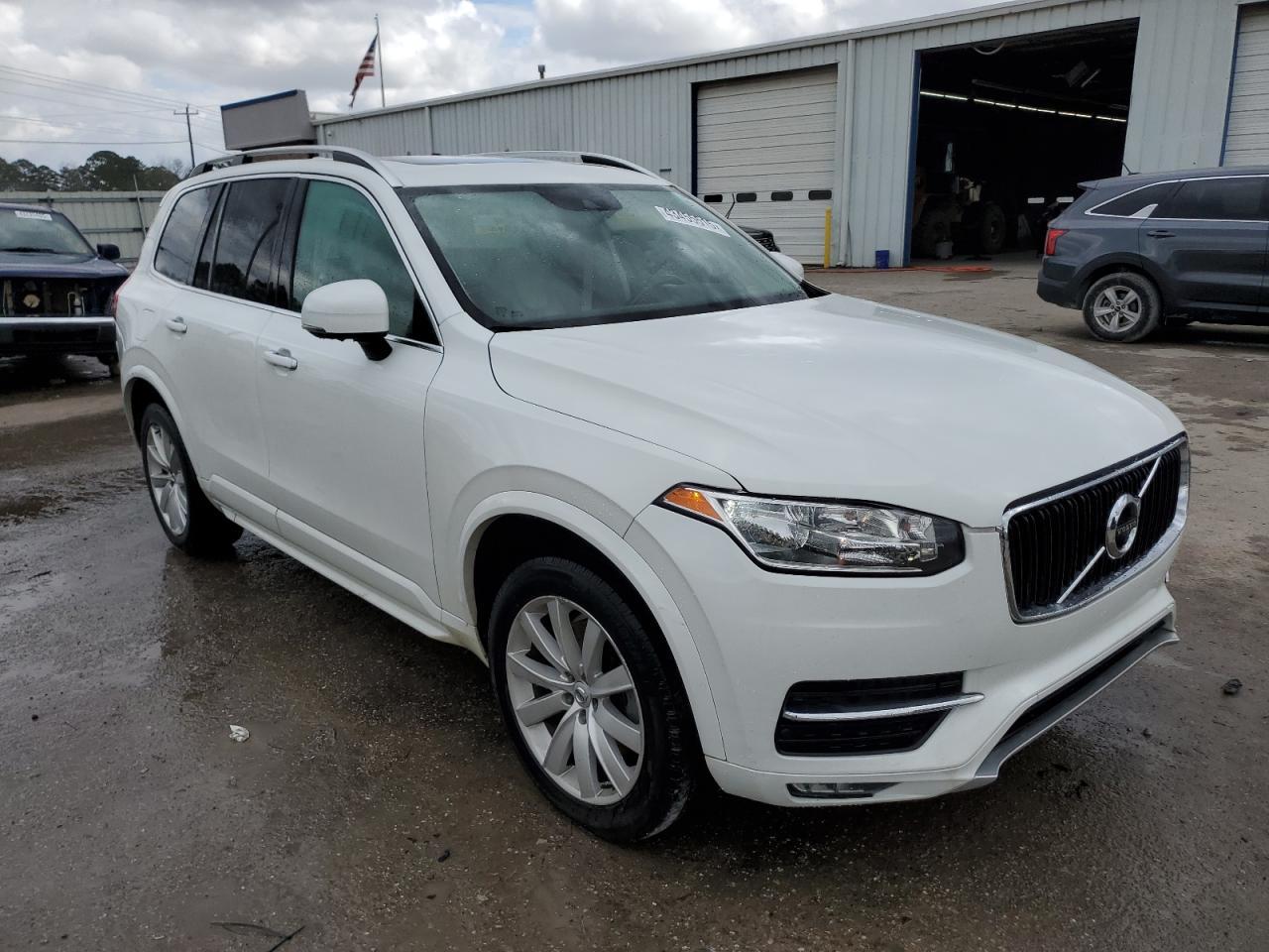 2016 VOLVO XC90 T6 - Image 4