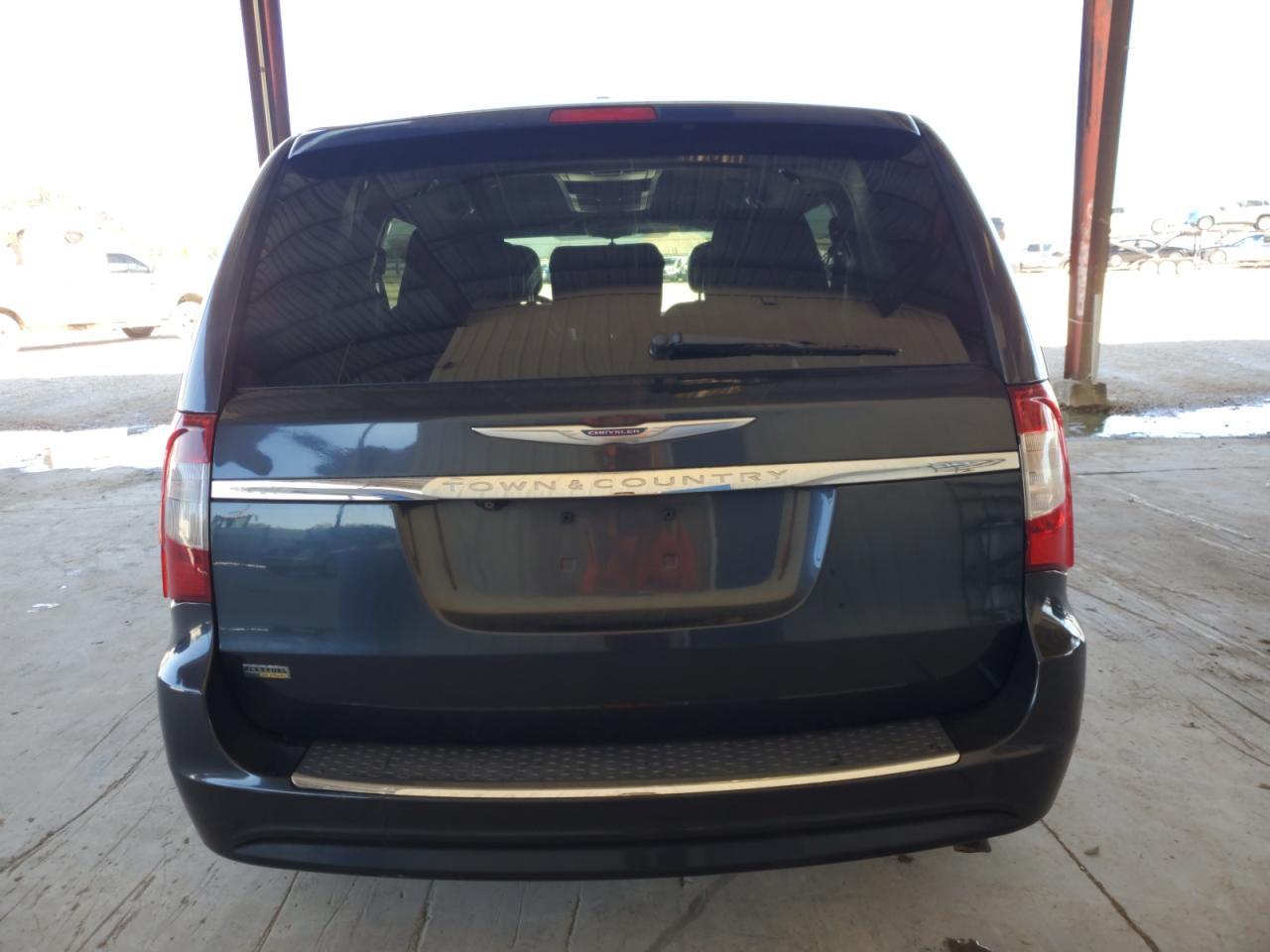 2014 CHRYSLER TOWN & COU - Image 6