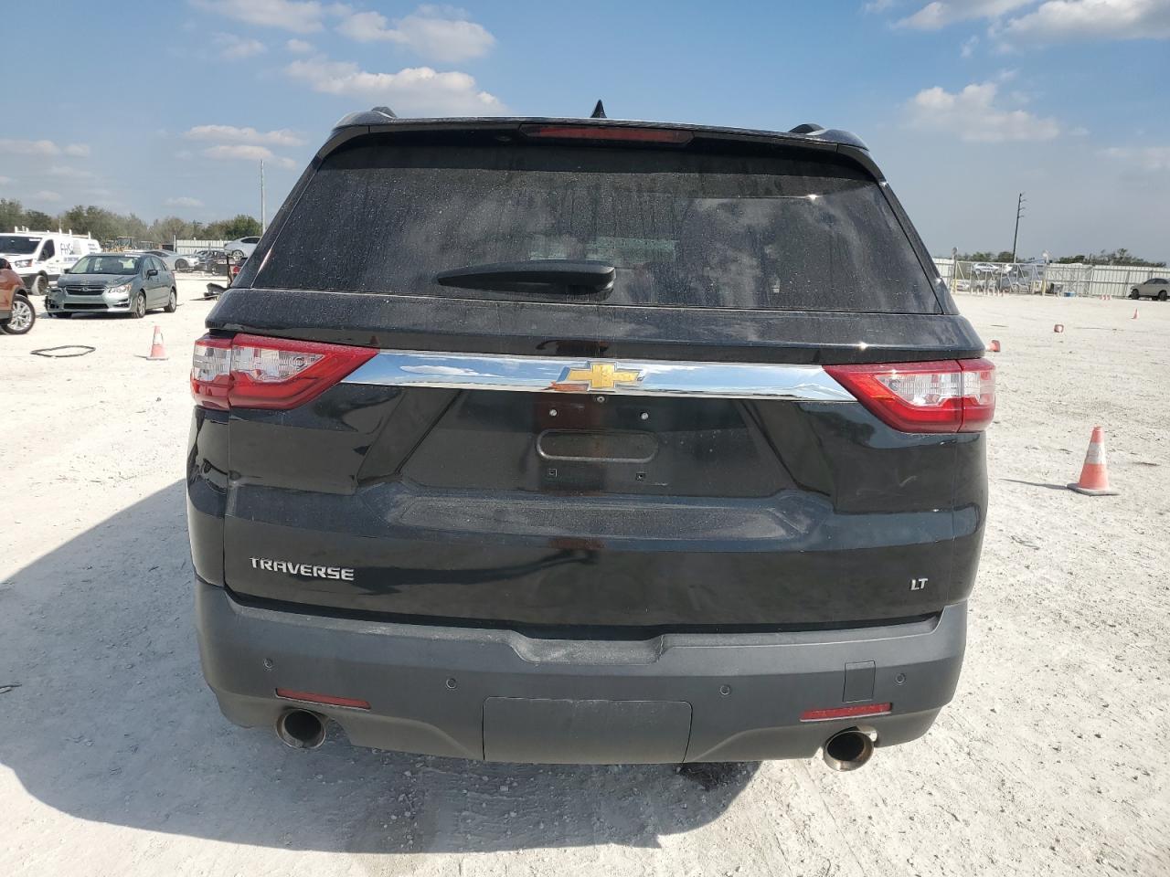 2020 CHEVROLET TRAVERSE L - Фото 6