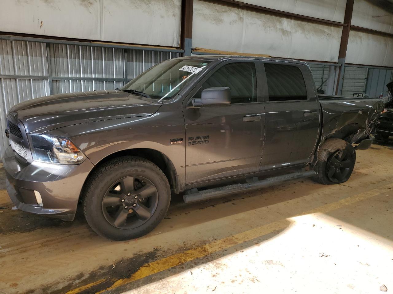 2018 RAM 1500 ST