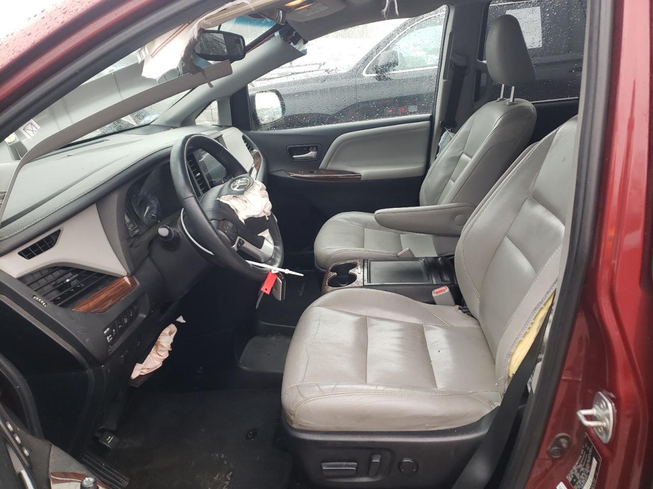 2015 TOYOTA SIENNA XLE - Фото 7