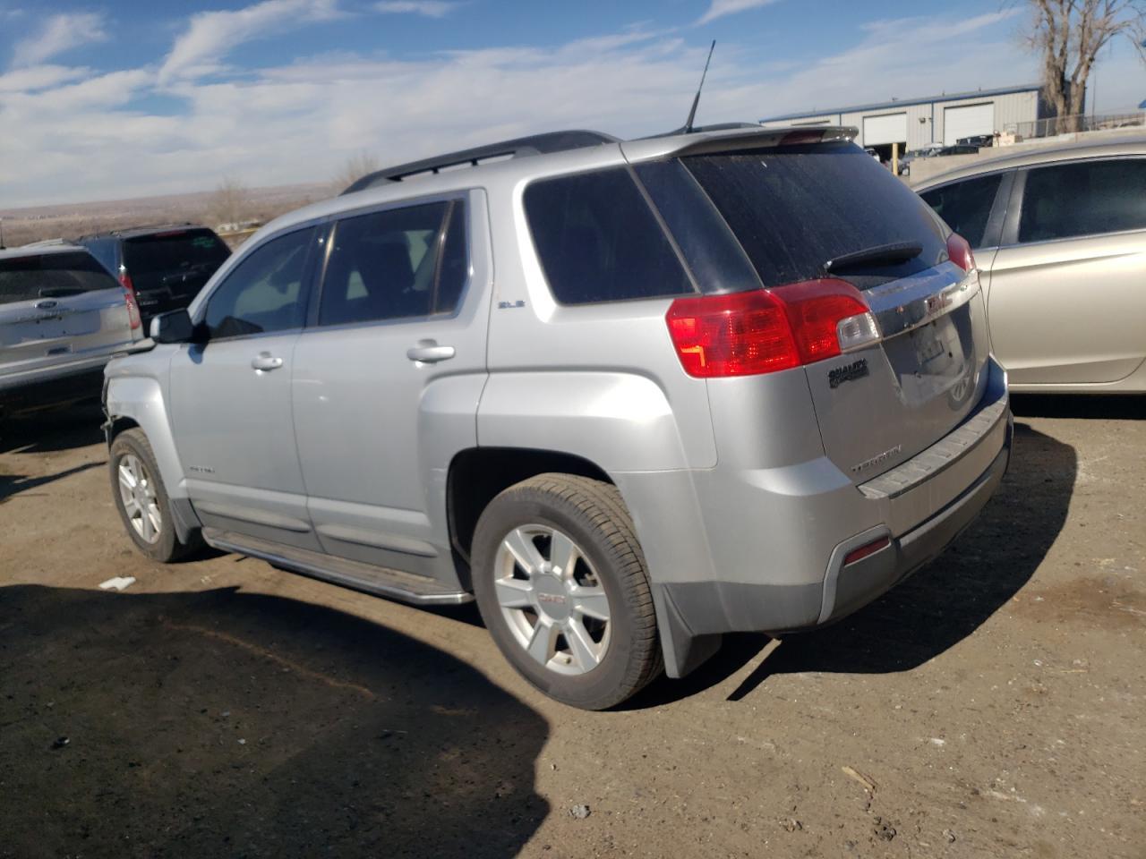2012 GMC TERRAIN SL - Image 2