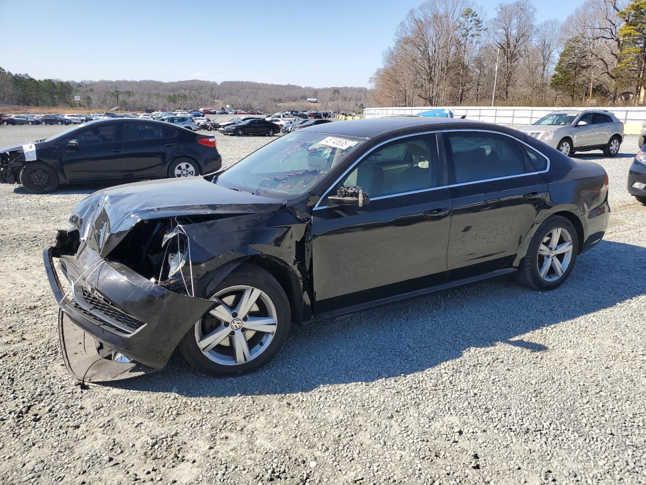 2013 VOLKSWAGEN PASSAT SE