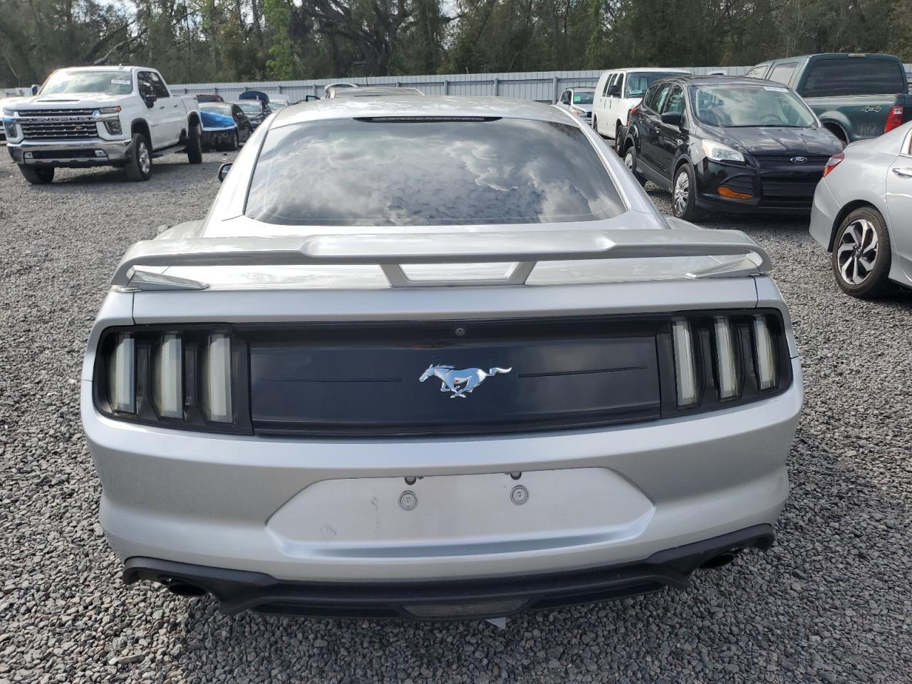 2018 FORD MUSTANG - Фото 6