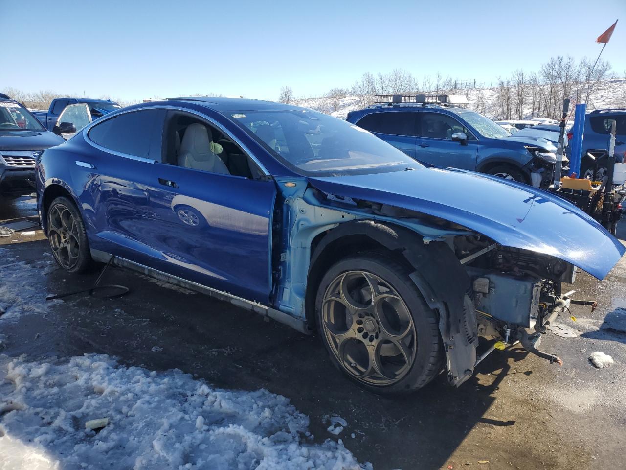 2015 TESLA MODEL S - Фото 4