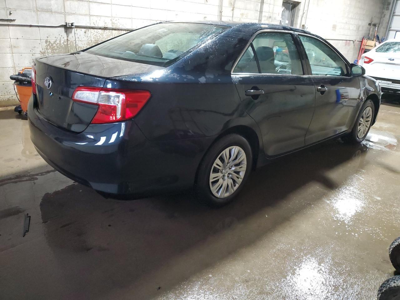 2013 TOYOTA CAMRY L - Image 3