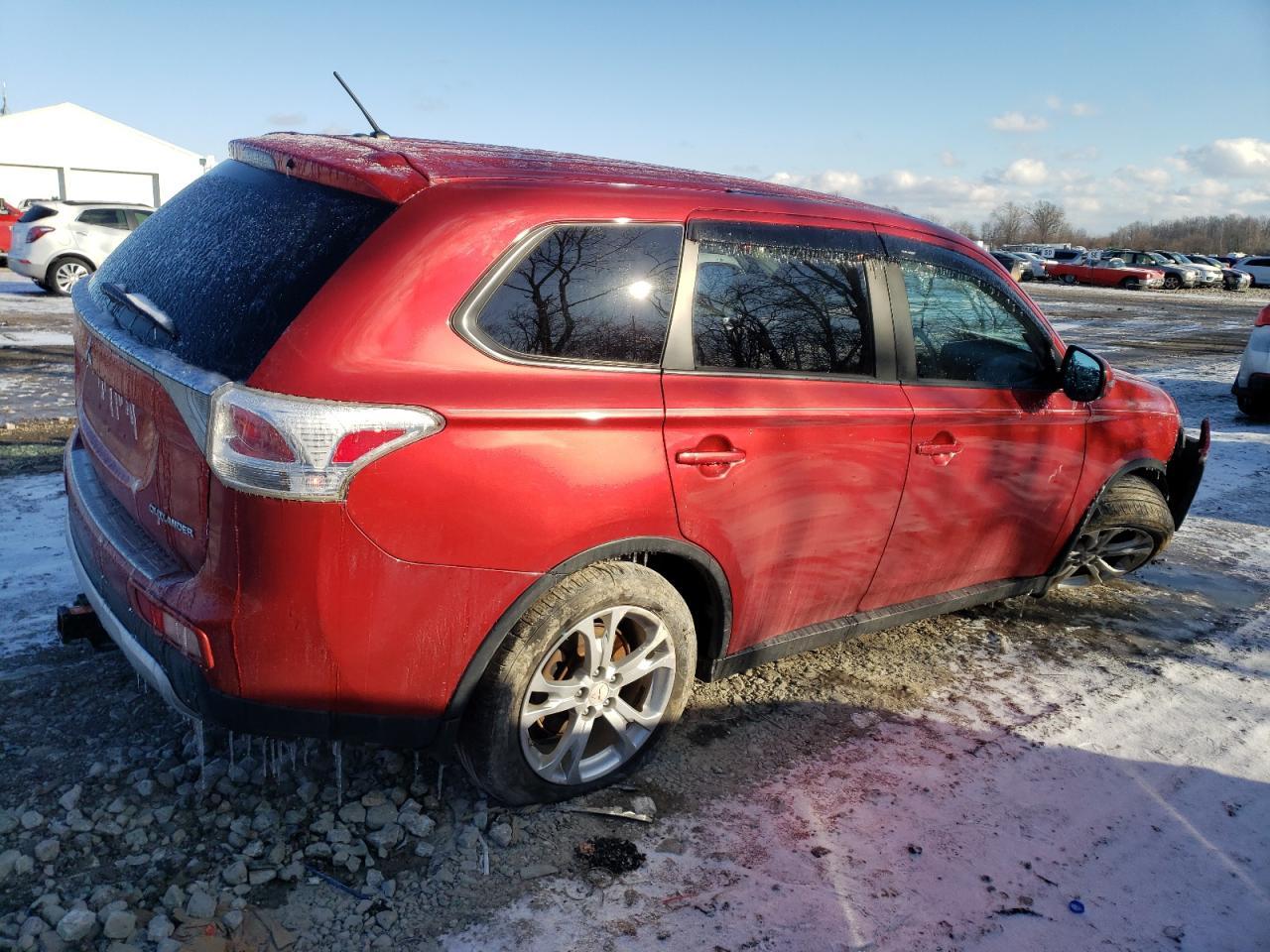 2015 MITSUBISHI OUTLANDER - Фото 3