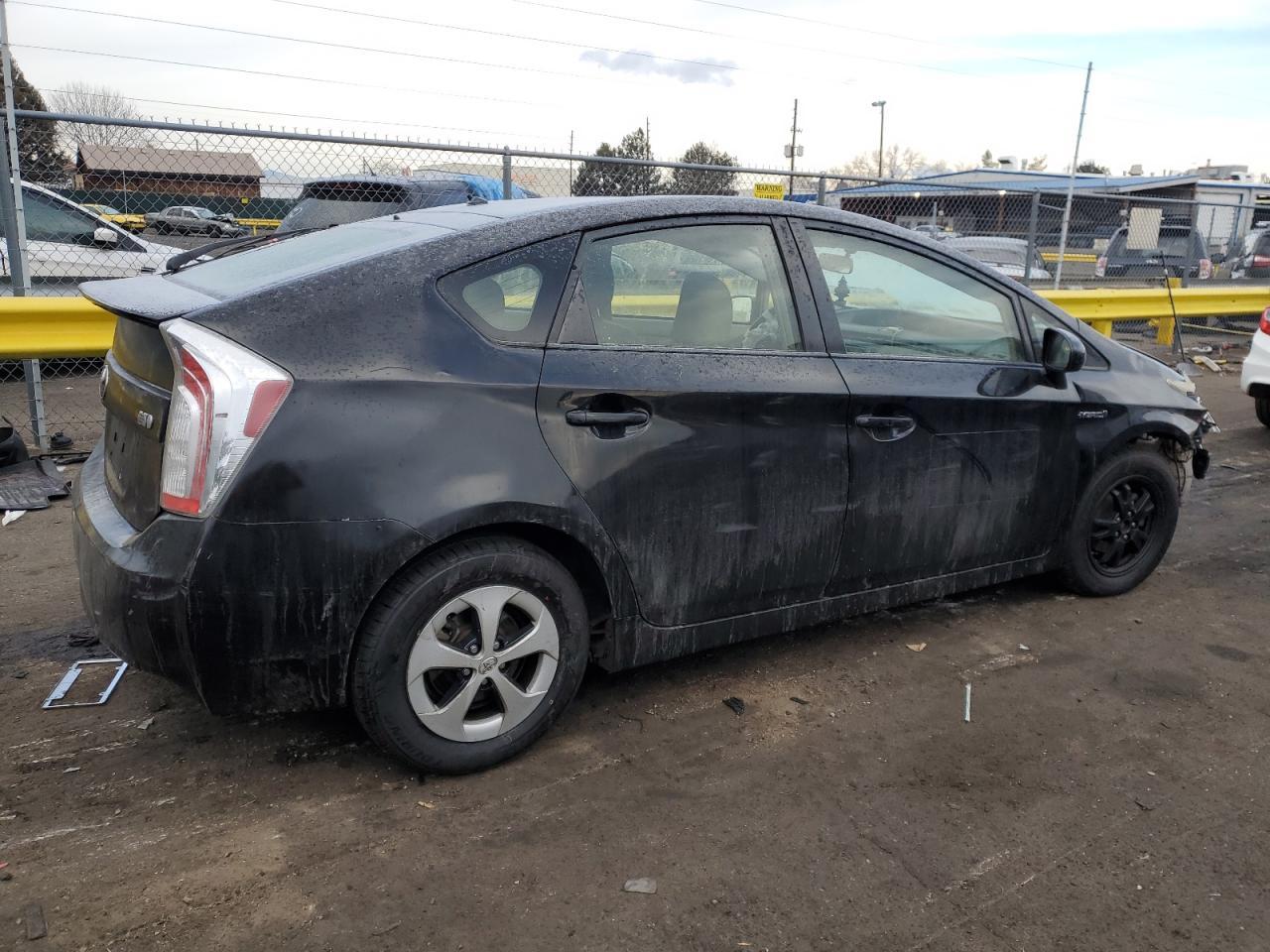 2013 TOYOTA PRIUS - Фото 3