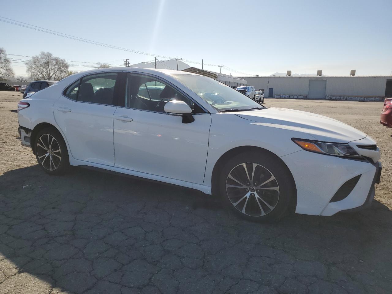 2020 TOYOTA CAMRY SE - Image 4