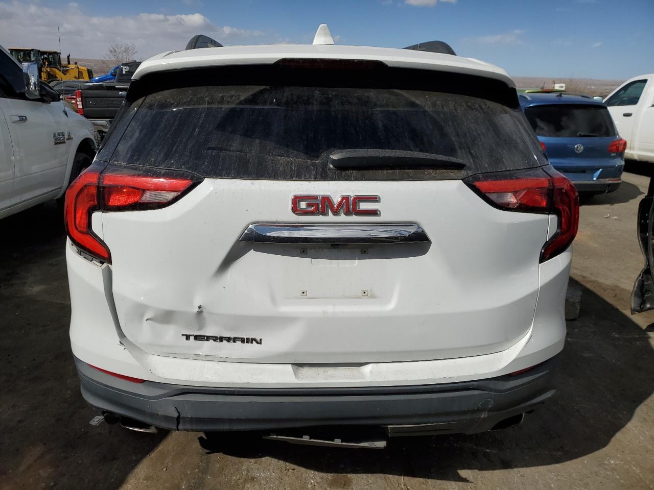 2018 GMC TERRAIN SL - Image 6