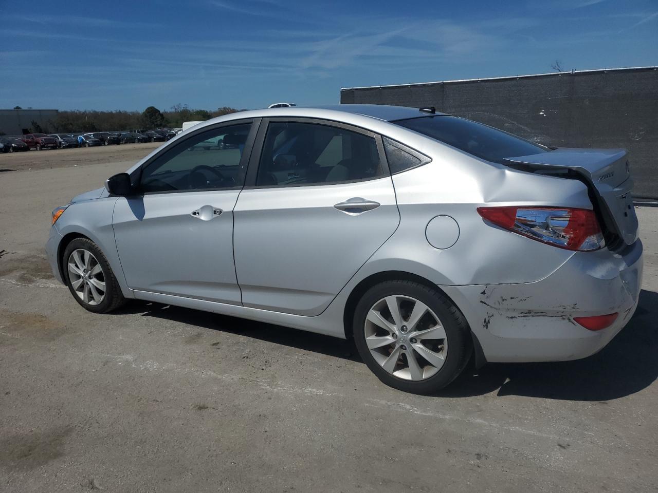 2014 HYUNDAI ACCENT GLS - Image 2