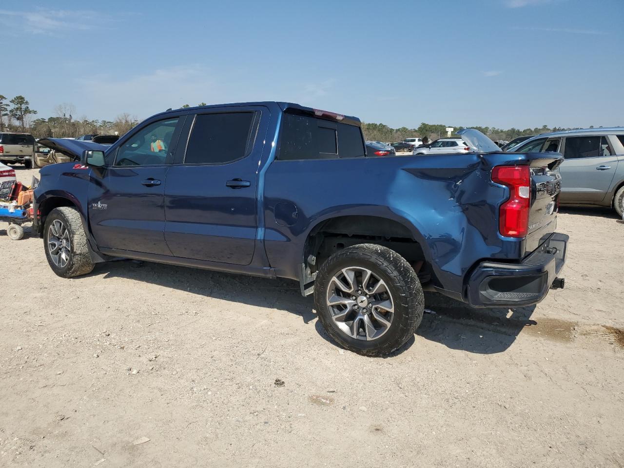 2020 CHEVROLET SILVERADO - Image 2