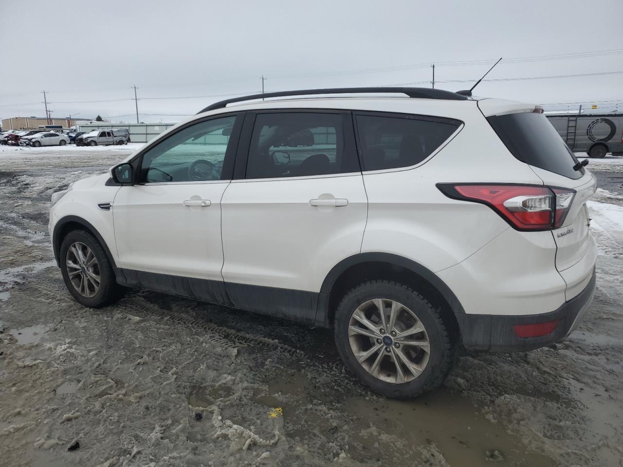 2017 FORD ESCAPE SE - Фото 2