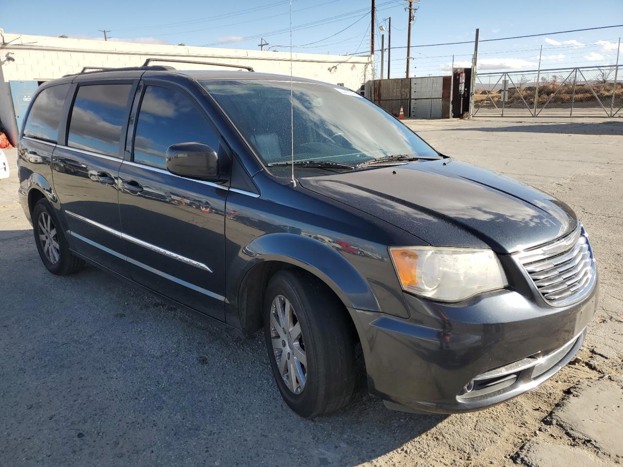 2014 CHRYSLER TOWN & COU - Фото 4