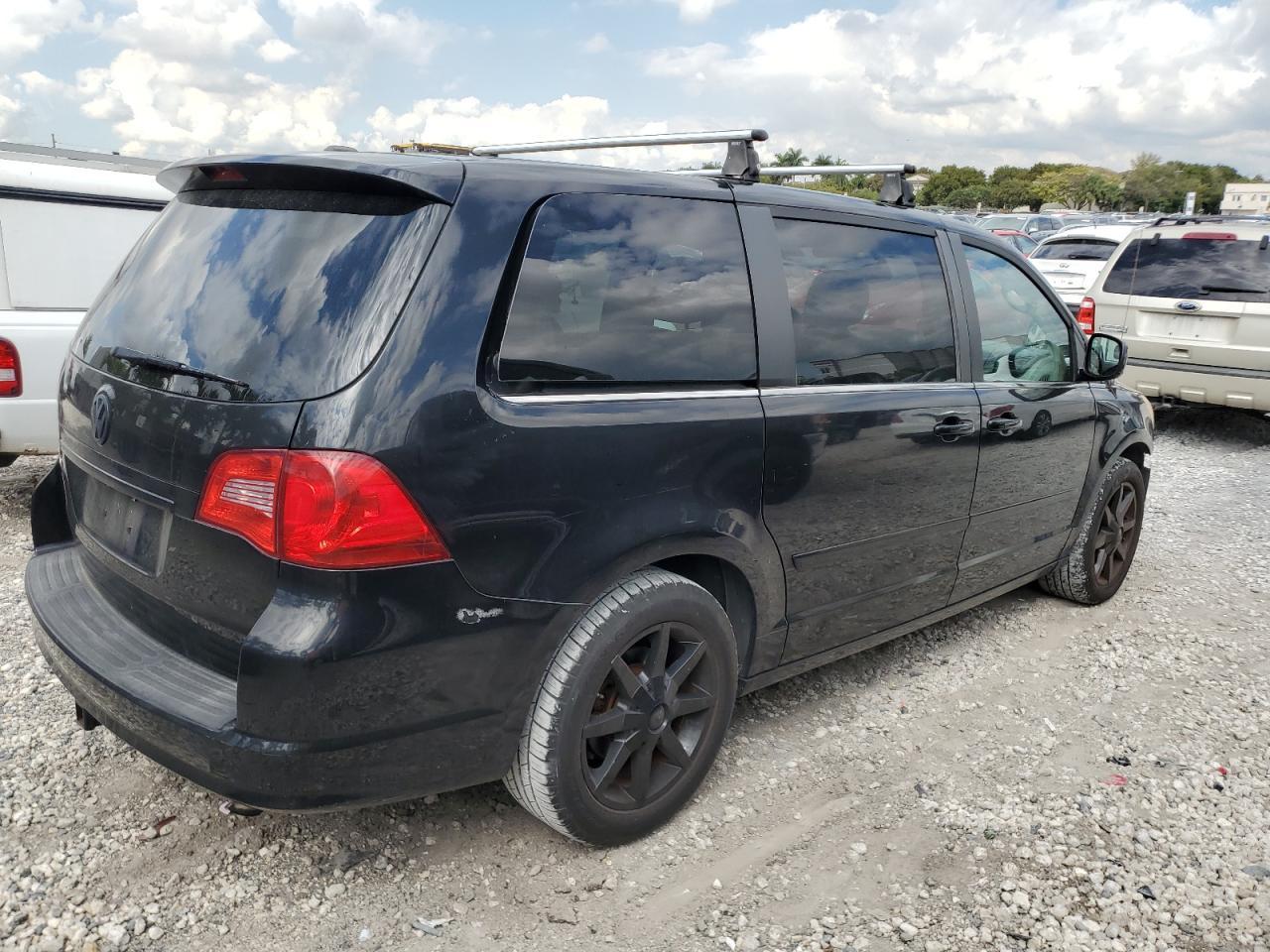 2010 VOLKSWAGEN ROUTAN SE - Фото 3