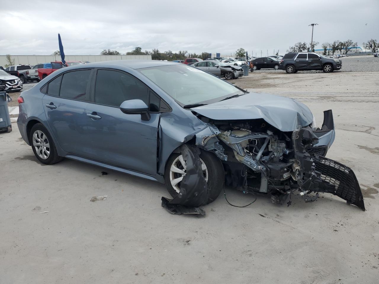 2020 TOYOTA COROLLA LE - Фото 4