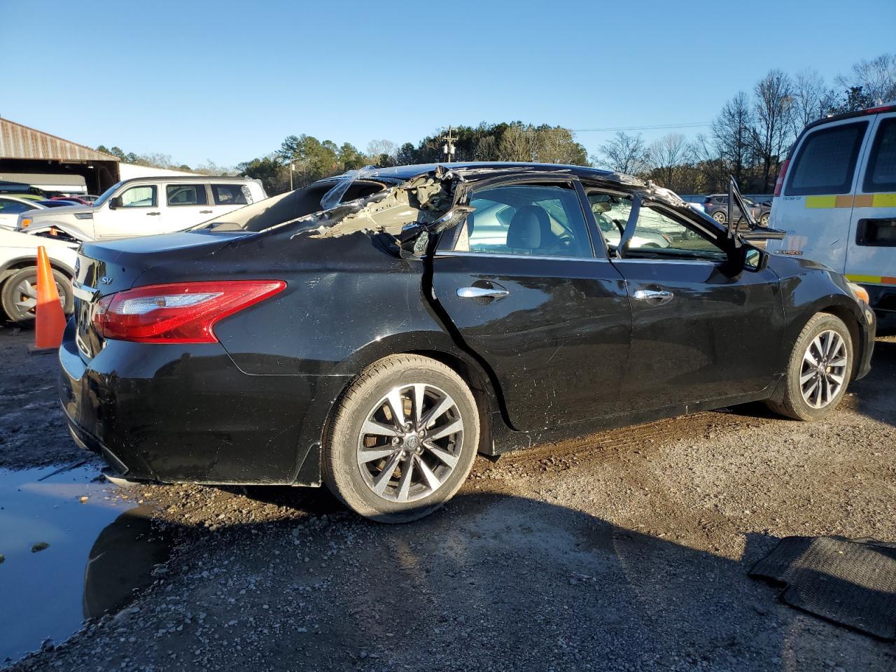 2017 NISSAN ALTIMA 2.5 - Фото 3