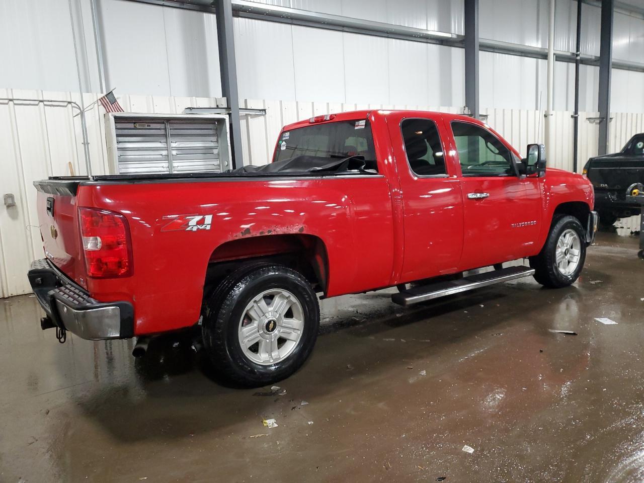 2013 CHEVROLET SILVERADO - Фото 3