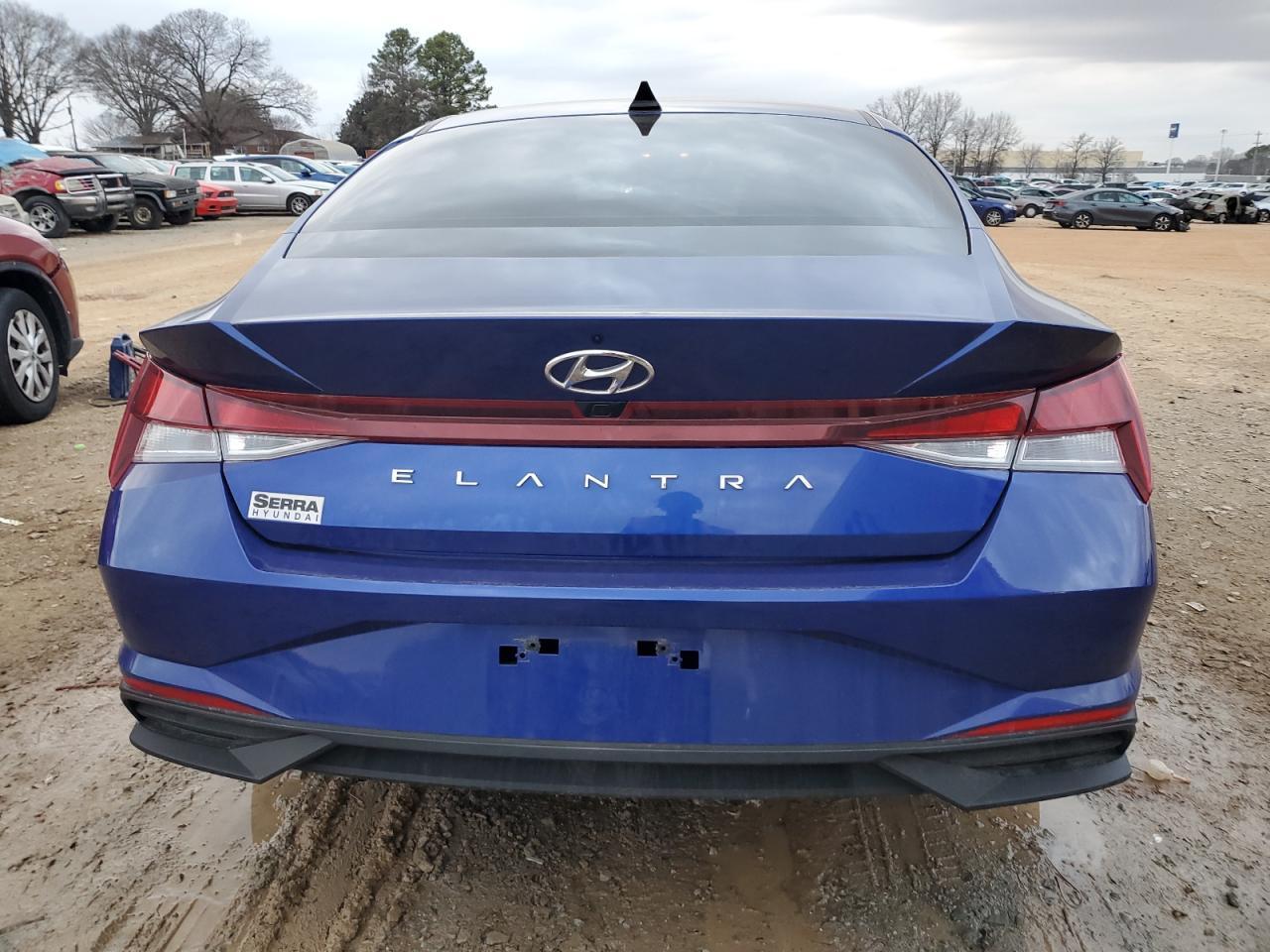 2023 HYUNDAI ELANTRA SE - Фото 6
