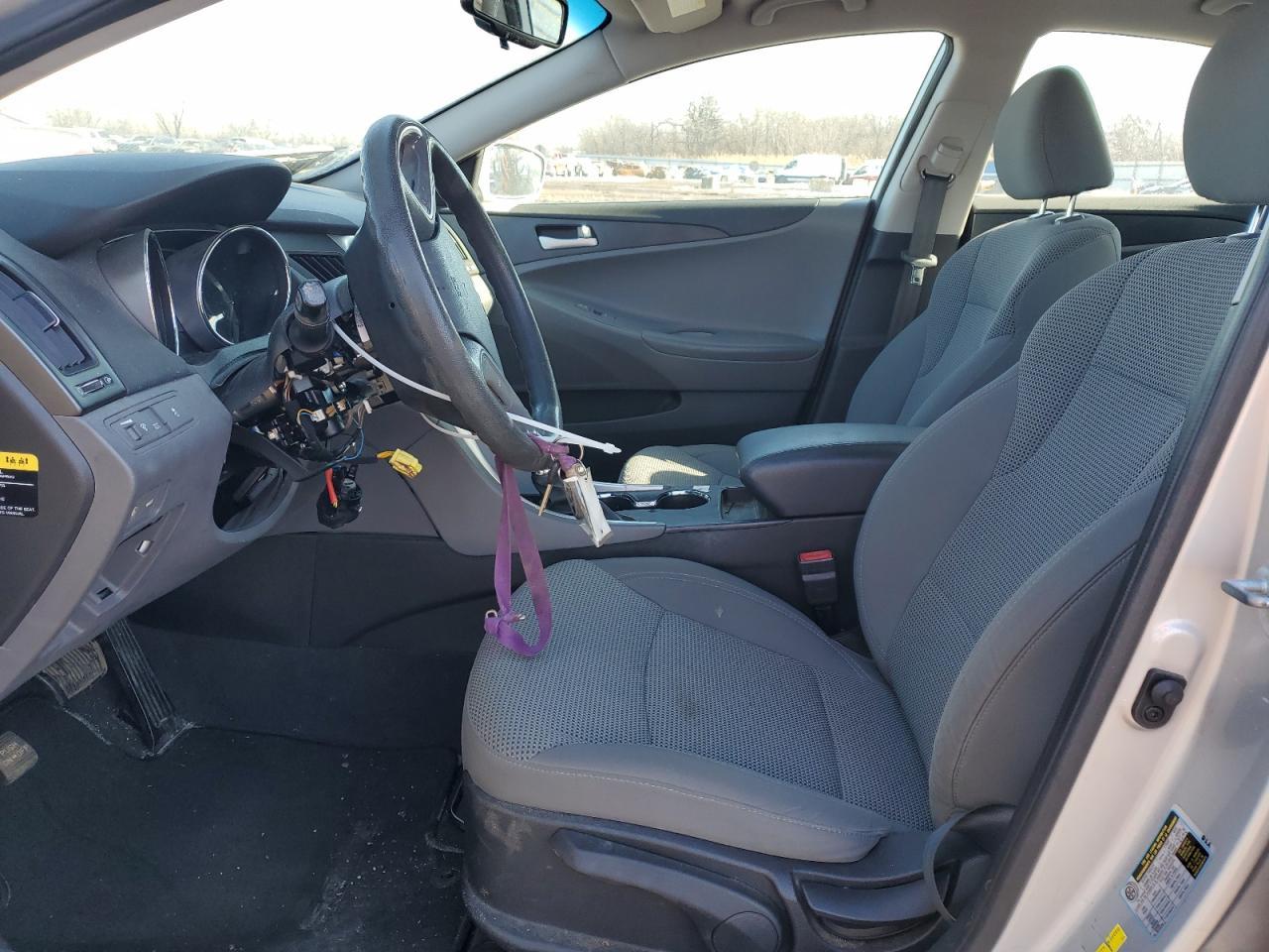 2013 HYUNDAI SONATA GLS - Image 7